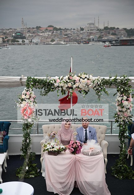 wedding-boats